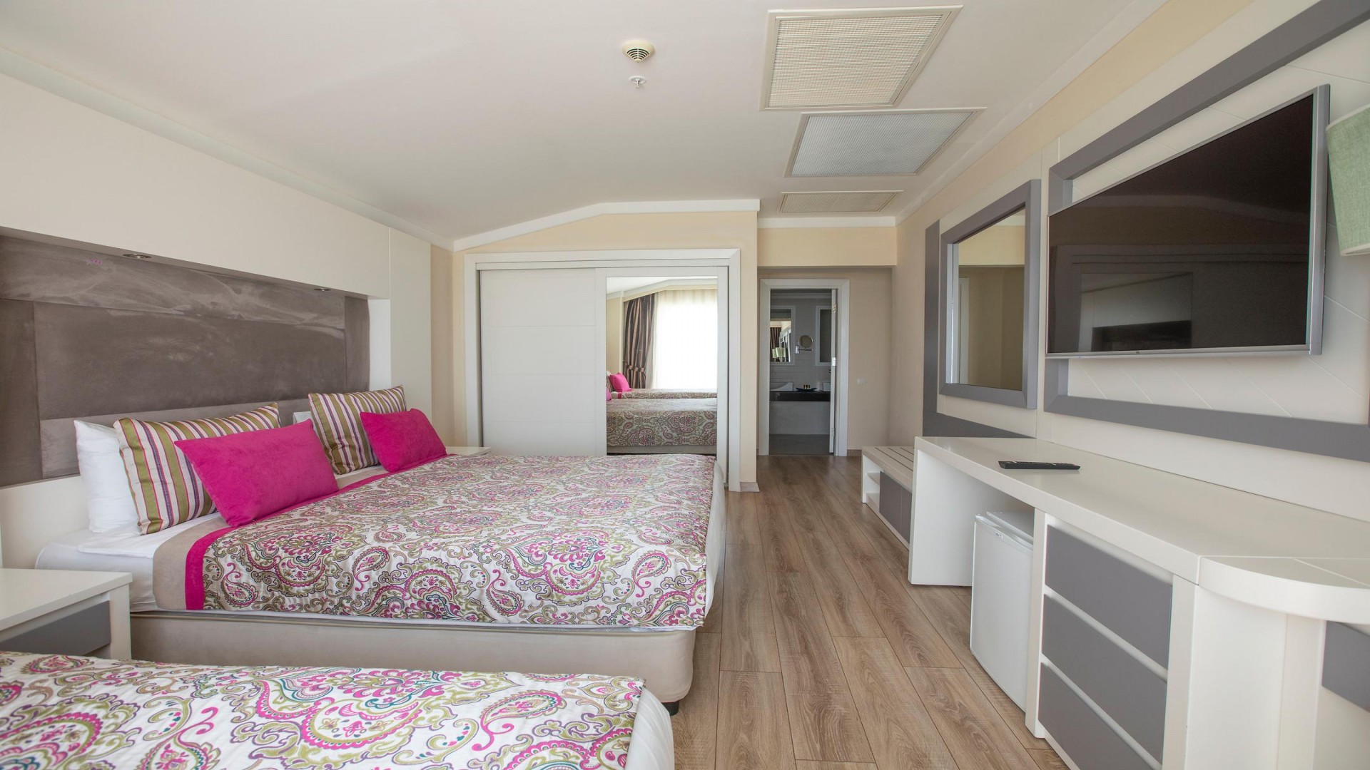 Seaden Sea Planet Resort & Spa