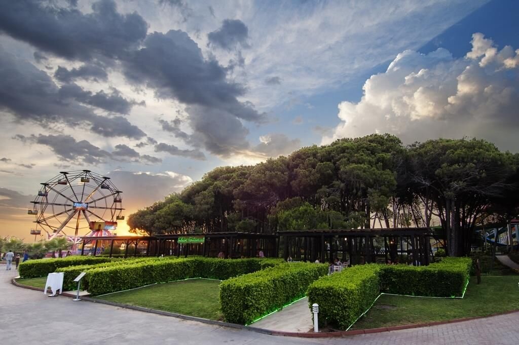 Seaden Sea Planet Resort & Spa