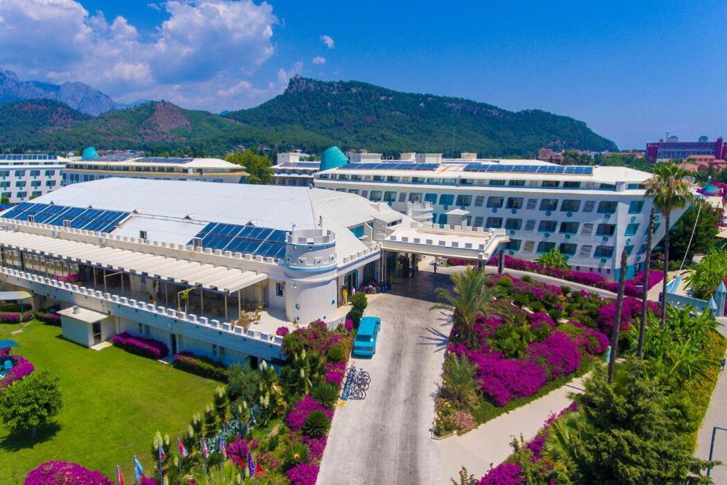 Seaden Sea Planet Resort & Spa