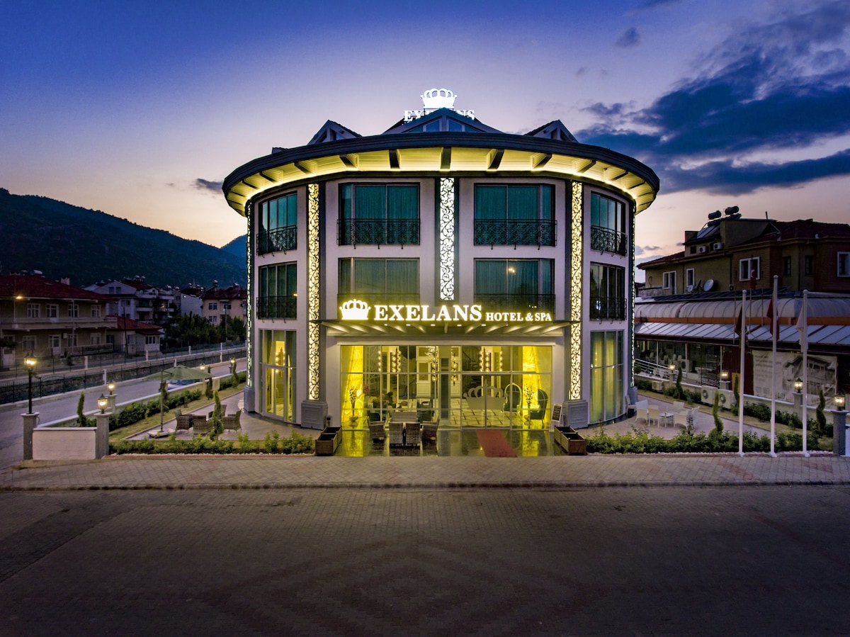 Exelans Hotel & Spa